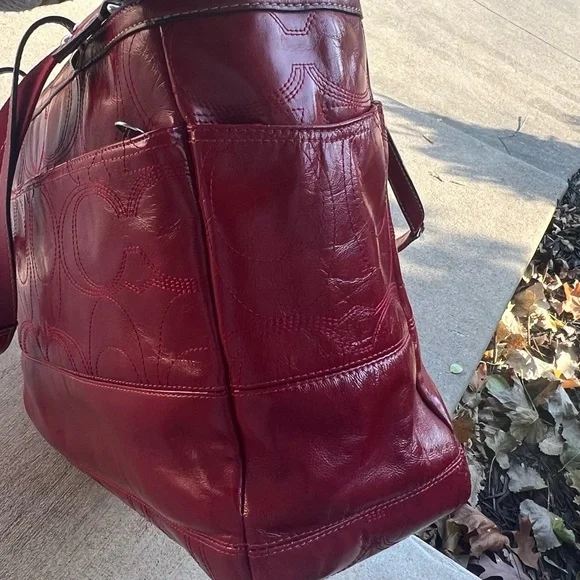 COACH Signature Embossed Patent Red Leather Laptop Diaper Tote Bag XL - Picture 4 of 14
